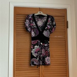 Iz Byer V-Neck Top with Rouched Sleeves